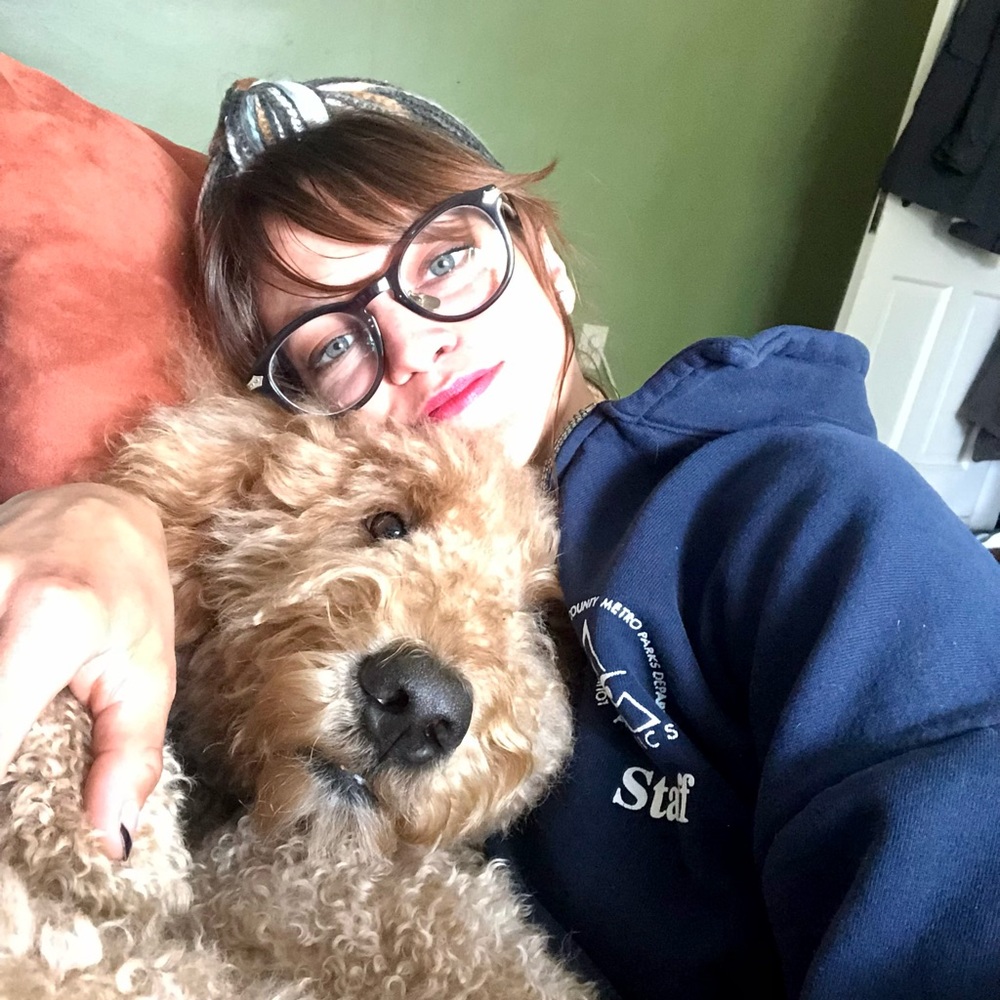 Meet your Posher, Leslie